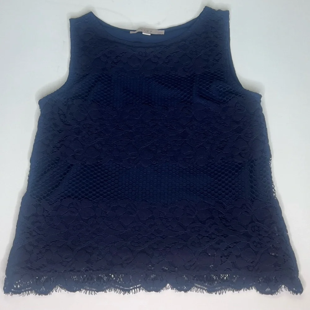 LOFT Lace Overlay Scalloped Hem Sleeveless Lined Navy Blue Top Blouse Size XXSP‎
